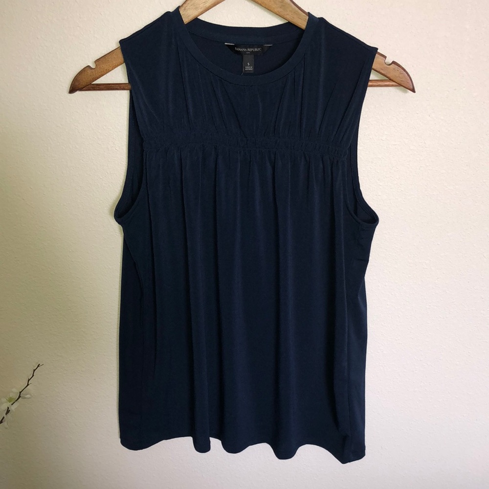 NWT Banana Republic Sleeveless Blouse Navy Blue Size Small